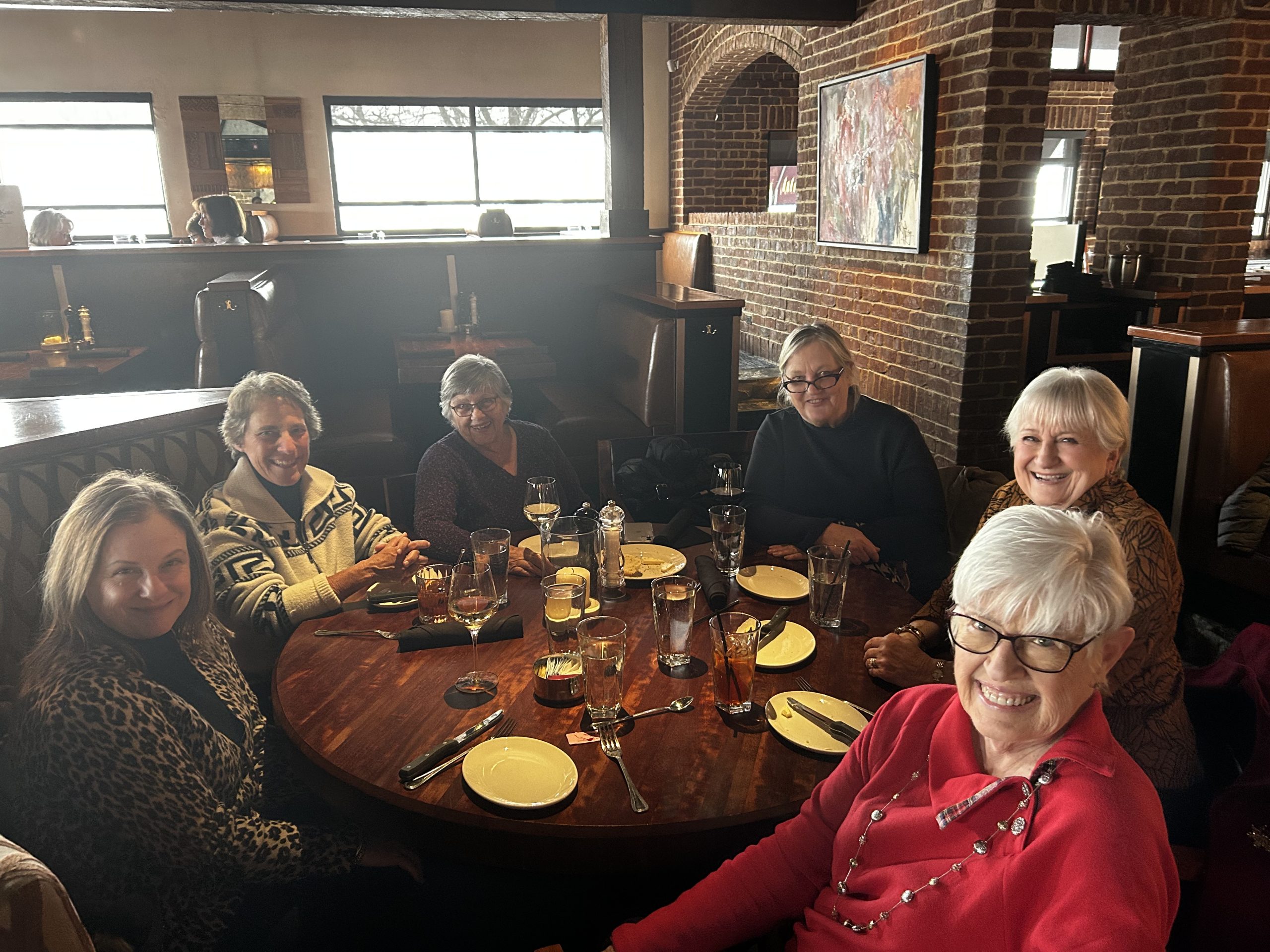 Ladies having lunch at roundtable